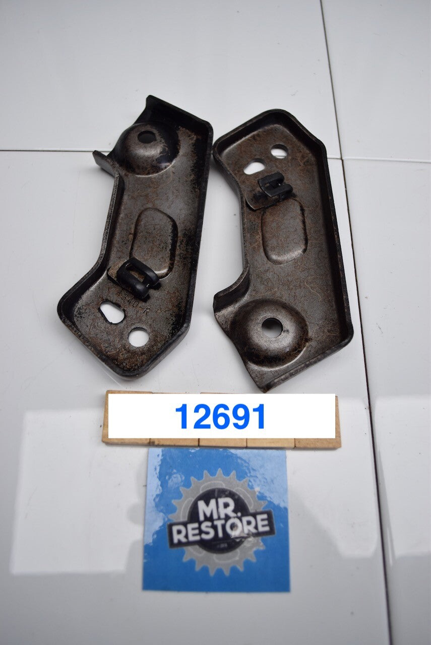 Suzuki GSX500 GSX550 Rear Indicator Stays (Pair) 35621-43400 & 35641-43400