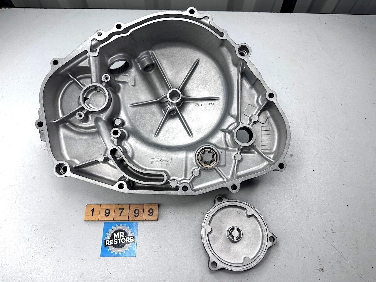 Suzuki DR500 '81-84' SP500 '81-83'- Clutch & Oil Filter Cover - Repainted