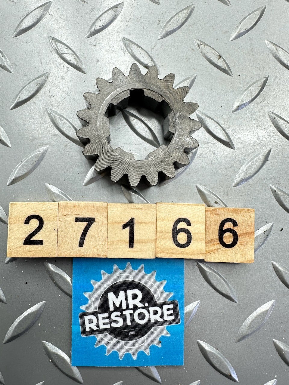 Kawasaki ZR250 ZZR250 GPX250 ZX250 KZ1000 Transmission Input 2nd Drive Gear