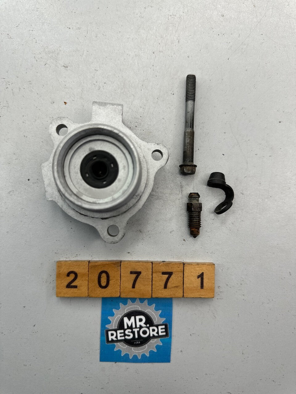 Honda VF1000F R - Slave Cylinder 22860-MB6-003