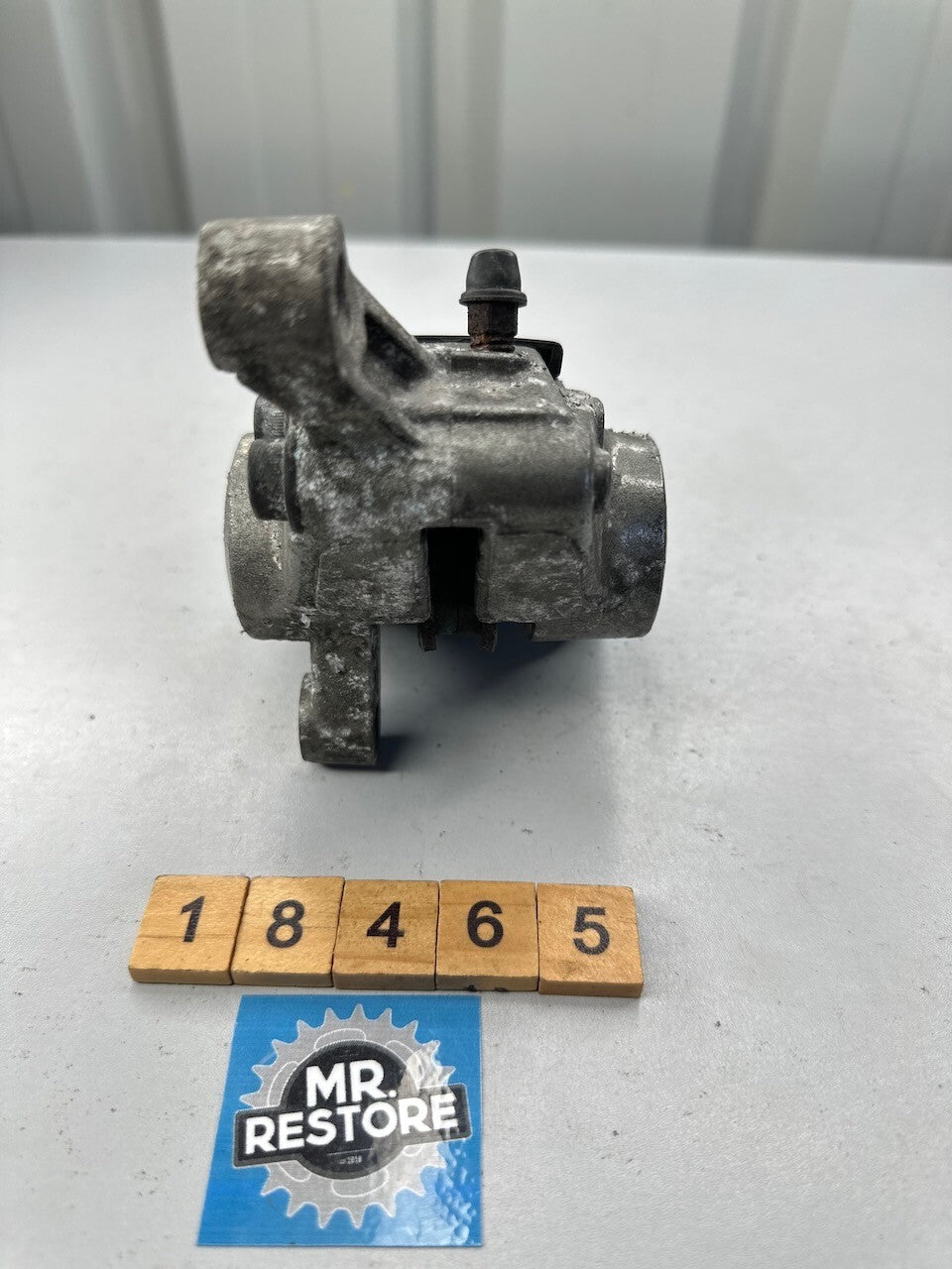 Yamaha TRX850 XJR1200 R/H Brake Caliper 4KG-2580U-01