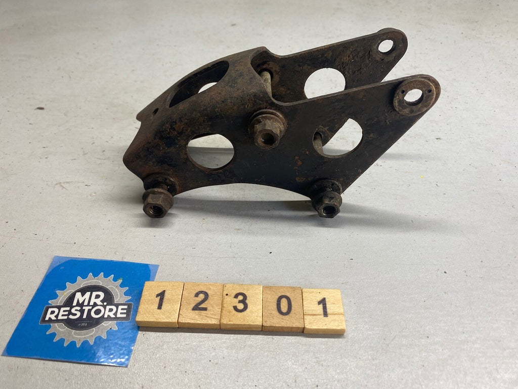 Yamaha XT250 XT350 Engine Mount Stay Bracket & Bolts 30X-21316