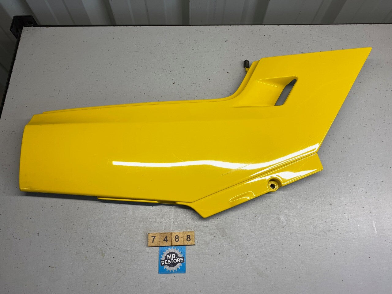 Kawasaki  EX250 GPX250 RH Panel 36001-1365 Yellow
