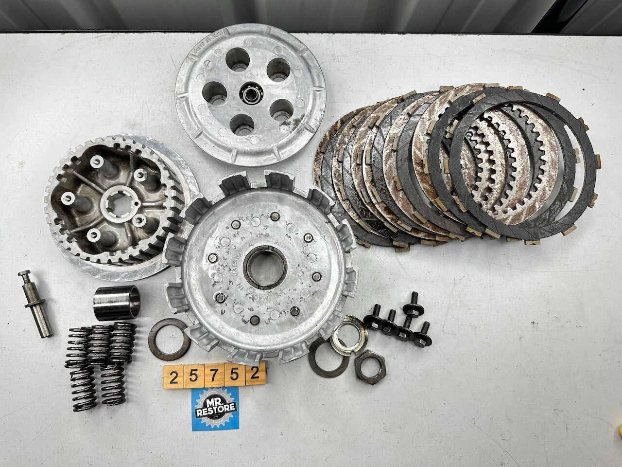 Kawasaki Z250 A - Full Clutch