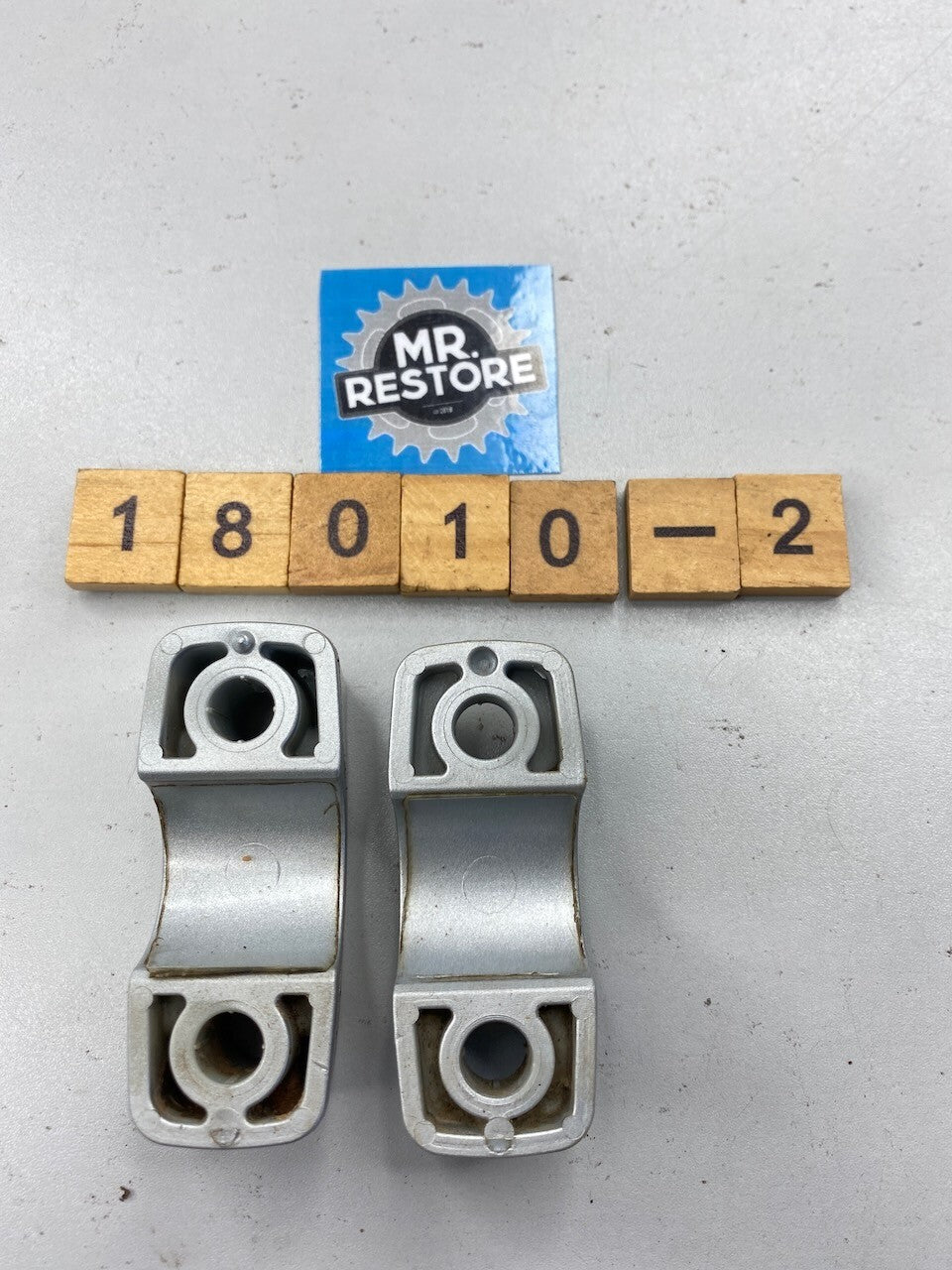 BMW R1200GS Set Case Holder Pipe Clamps (Pair) 46547684693  46547684694