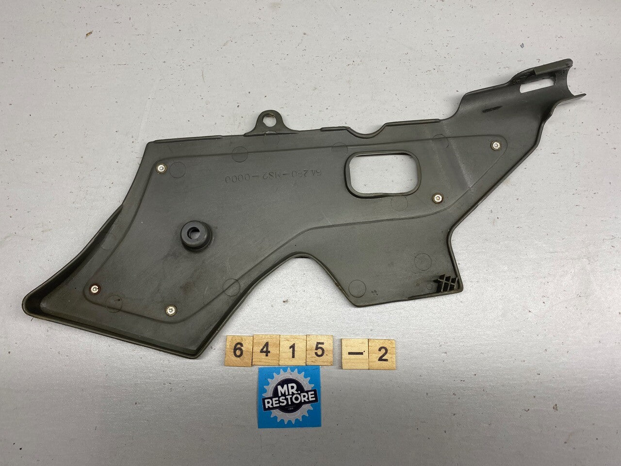 Honda CBR 1000 Early 90s Side Cover 64280-MS2-0000 - 2 available