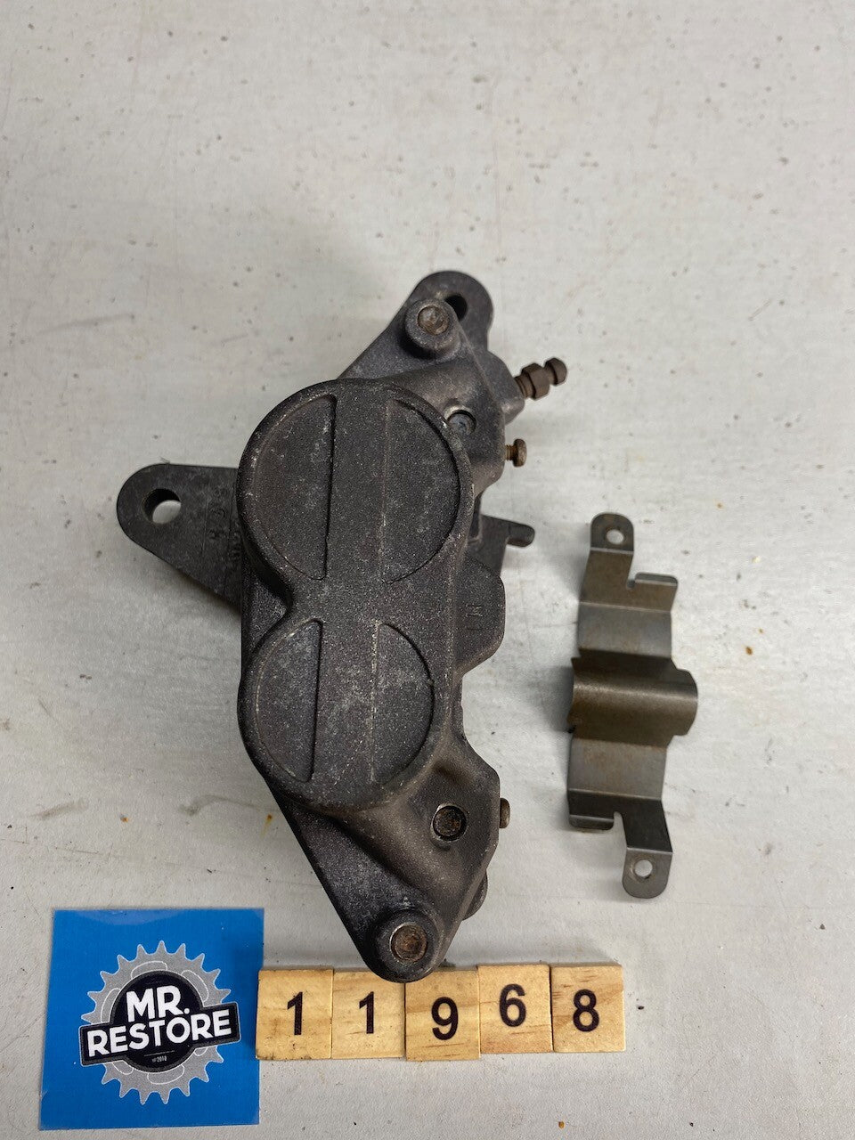 Suzuki RGV250 VJ21 Front R/H Brake Caliper Tokico