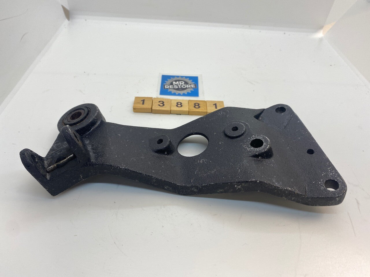 Suzuki GSXR750 J K L - L/H Pillion Foot Rest Bracket 43821-17D00
