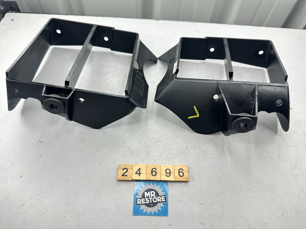BMW G650GS F650GS Pair of Radiator Air Duct Vents 17112343554  17112343553