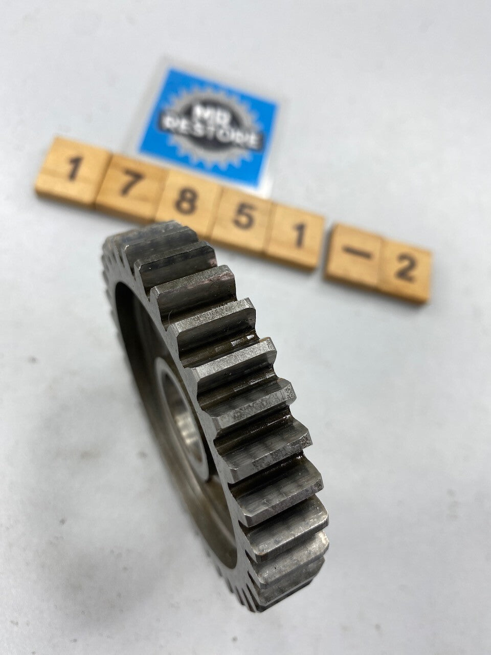 Yamaha SR500 SR400 XT500 TT500 Transmission 1st Wheel Gear 583-17211