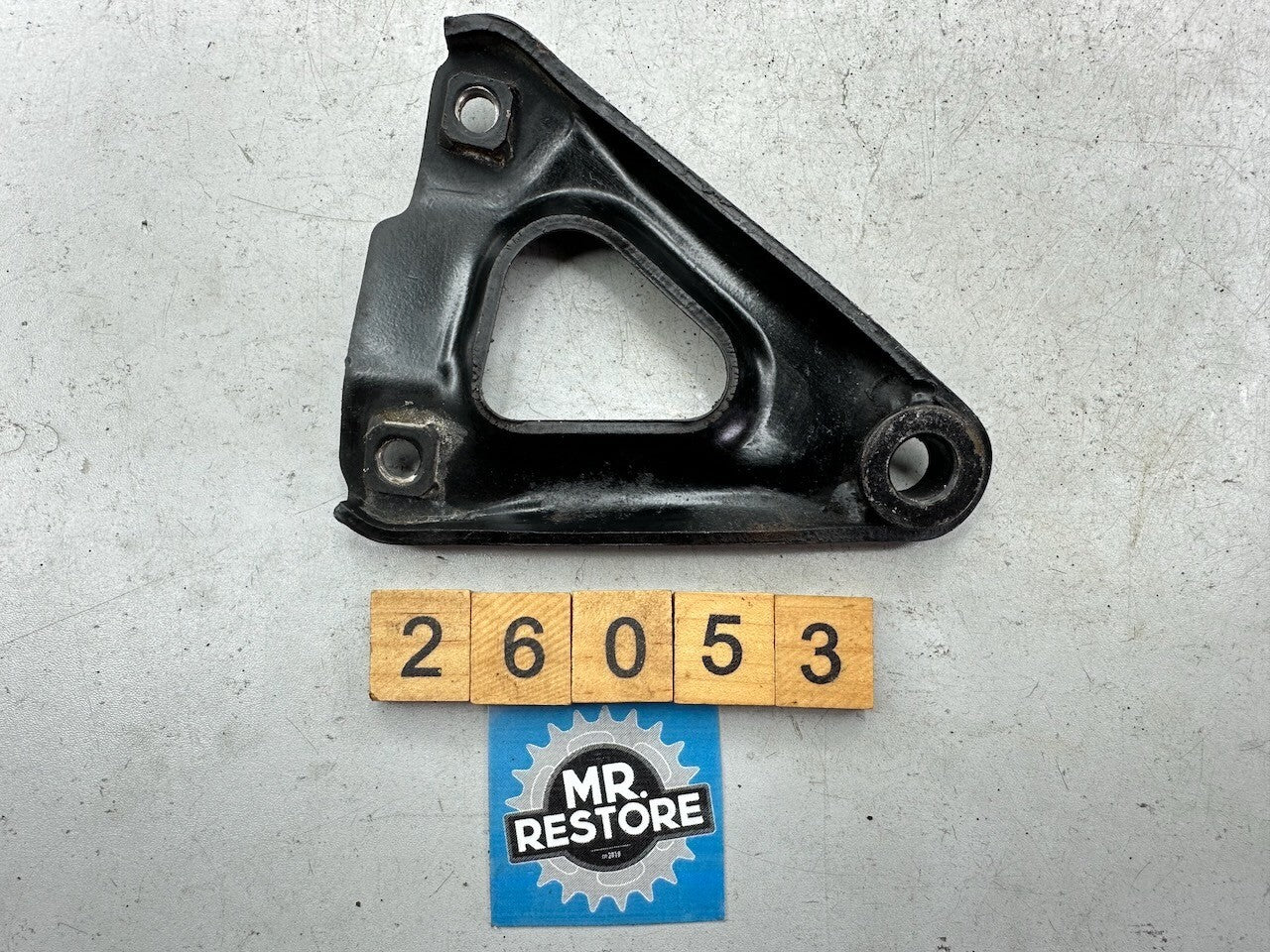 Kawasaki Z1300 KZ1300 '79-82' ZG1300 Right Rear Engine Mount Bracket 32029-1064
