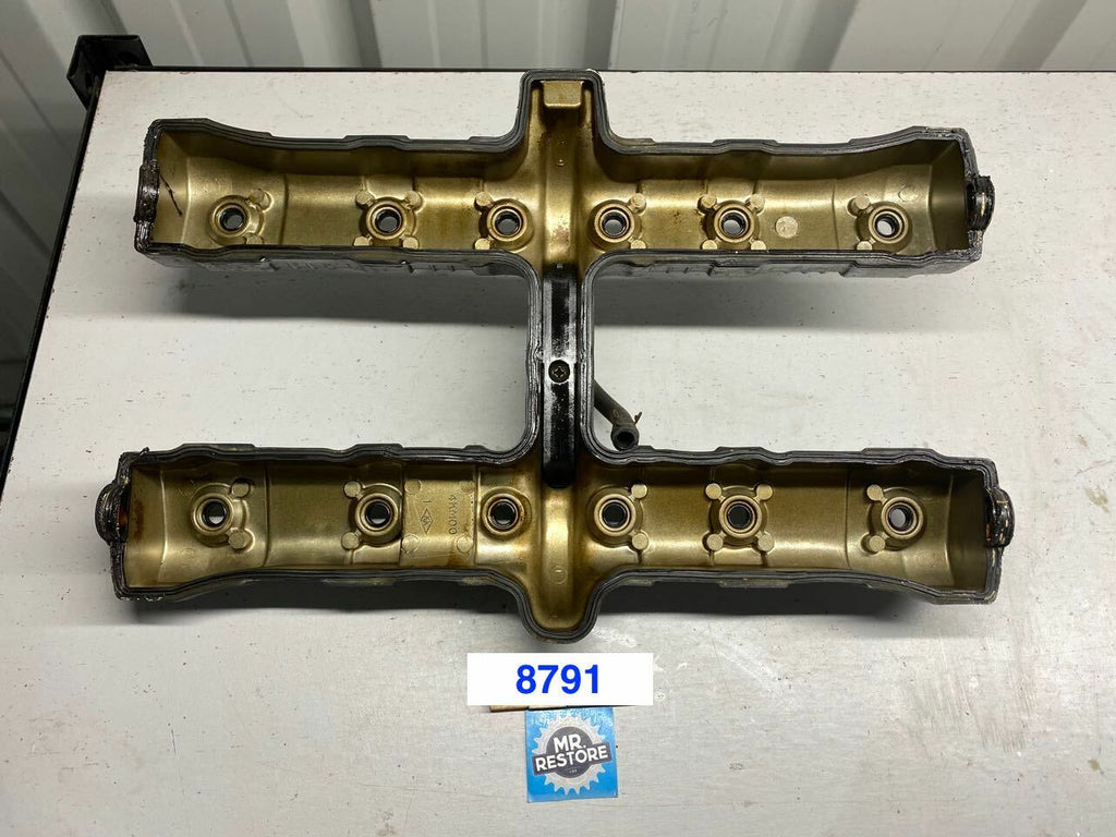 Yamaha XJ900S Diversion Cylinder Head Rocker Cover & Gasket 4KM-11190