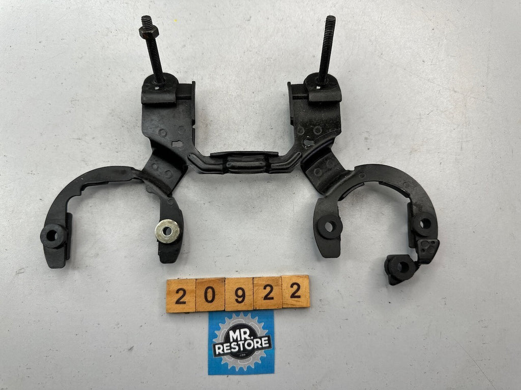 Yamaha XV1100 XV750 XV700 XJ700 Meter Bracket & Mounts 1FG-83519
