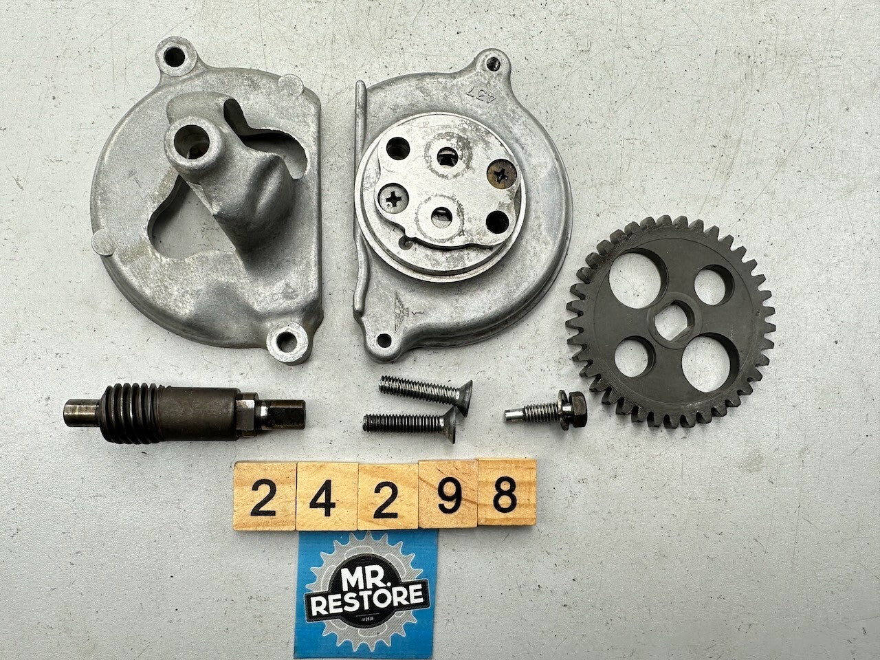 Honda XL185 XL125 Oil Pump 15100-437-010