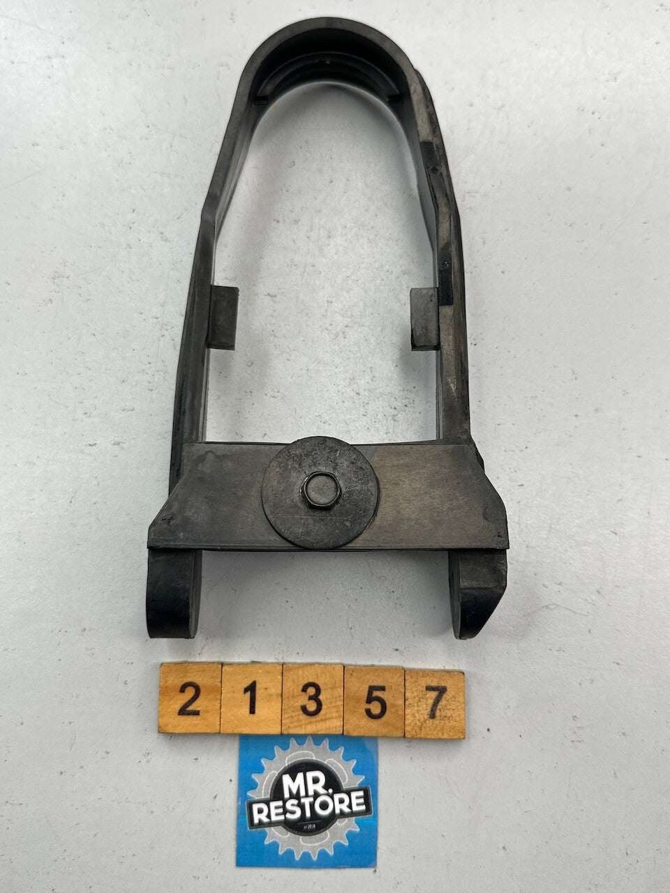 Yamaha TZR250 11986-88 1KT 2MA OEM Chain Swingarm Protector Slider & Fixings