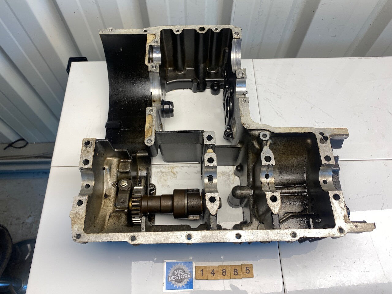 Kawasaki GPZ900R ZX900 Crank Cases