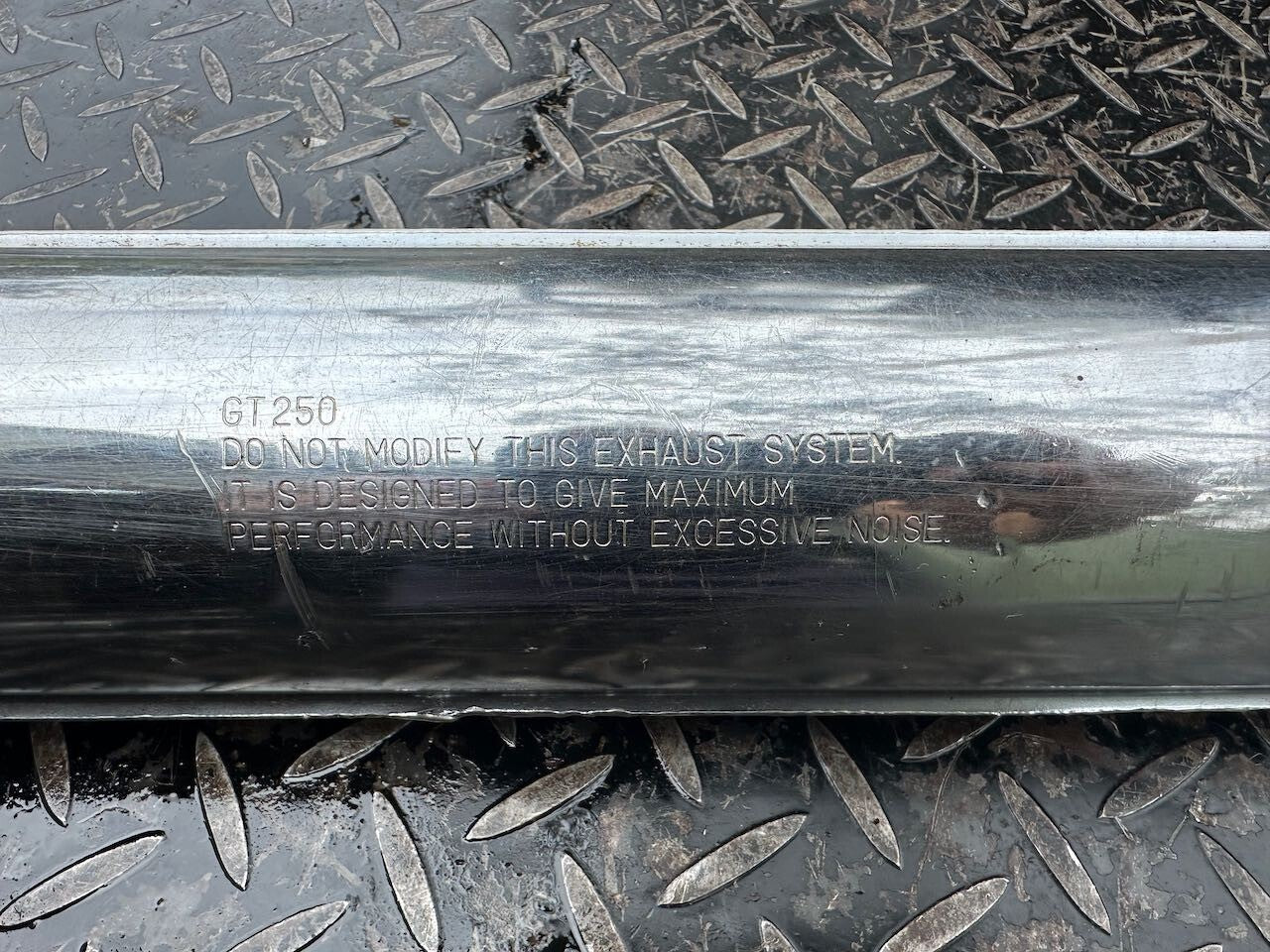Suzuki GT250 R/H Exhaust Pipe Silencer Muffler & Baffle