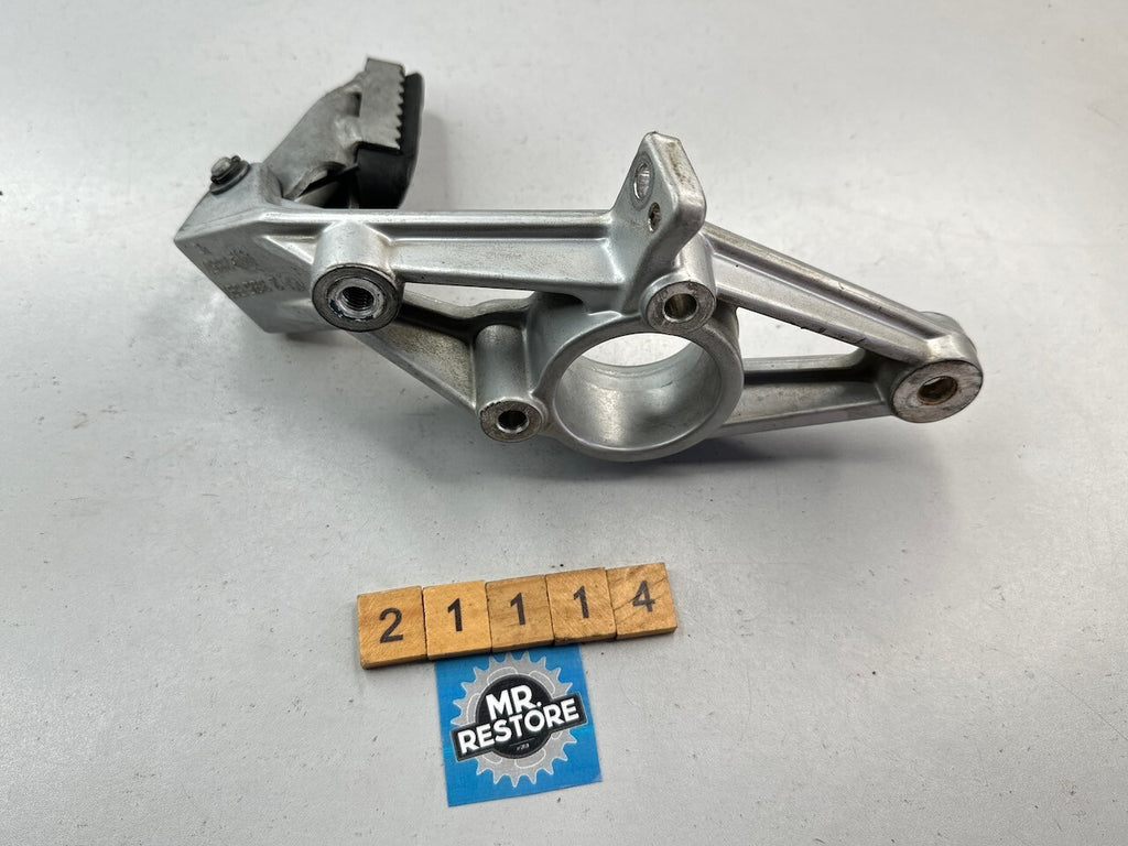 BMW R1150GS L/H Foot Rest Peg & Plate Bracket 46712335597