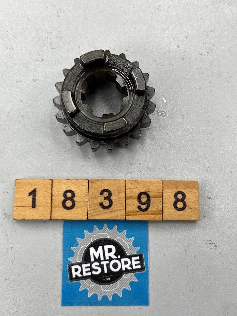 Suzuki GN250 GZ250 TU250 Transmission 3rd Drive Gear (19T) 24231-38201