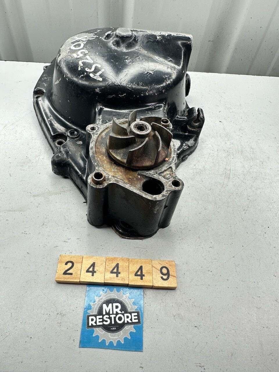 Suzuki TS250 X '84-89' Clutch Cover 11341-13A02  11341-13A10