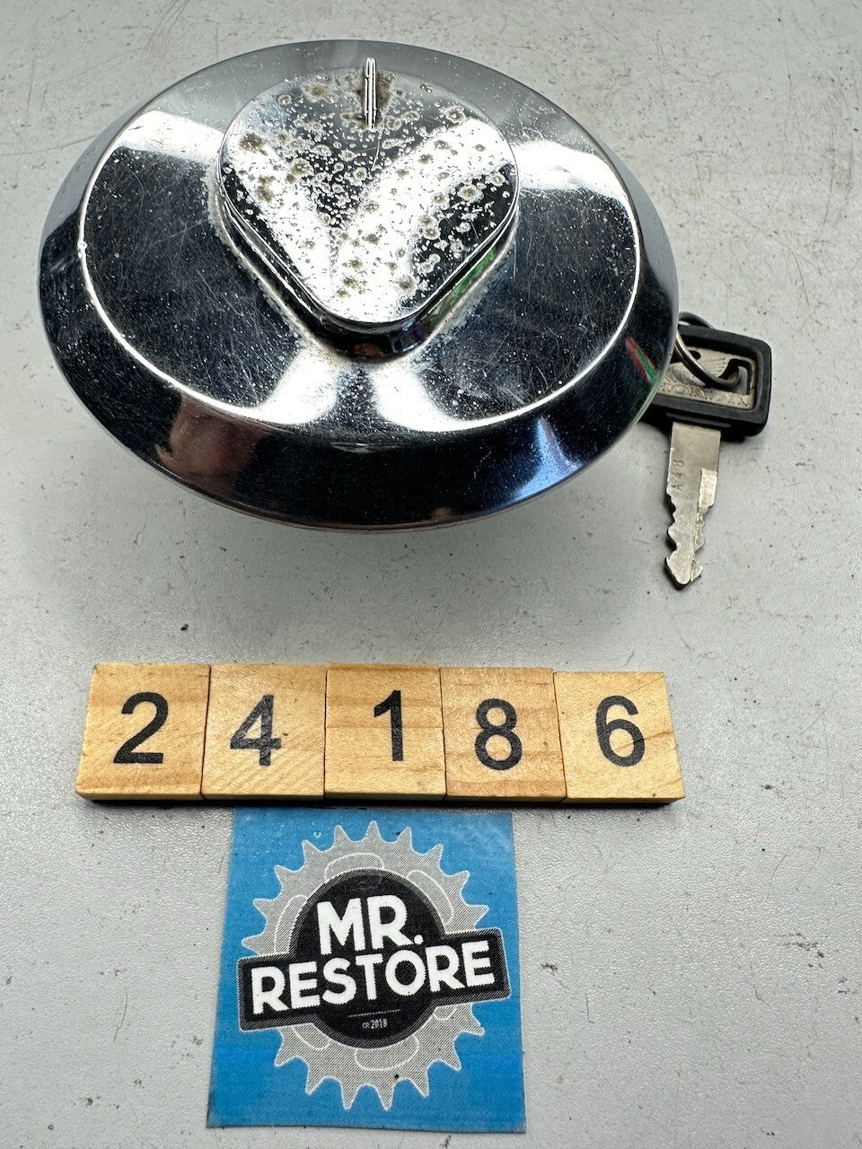 Honda CB 1000 900 750 650 450 125 CBX1000 GL650 OEM Fuel Tank Cap & Key