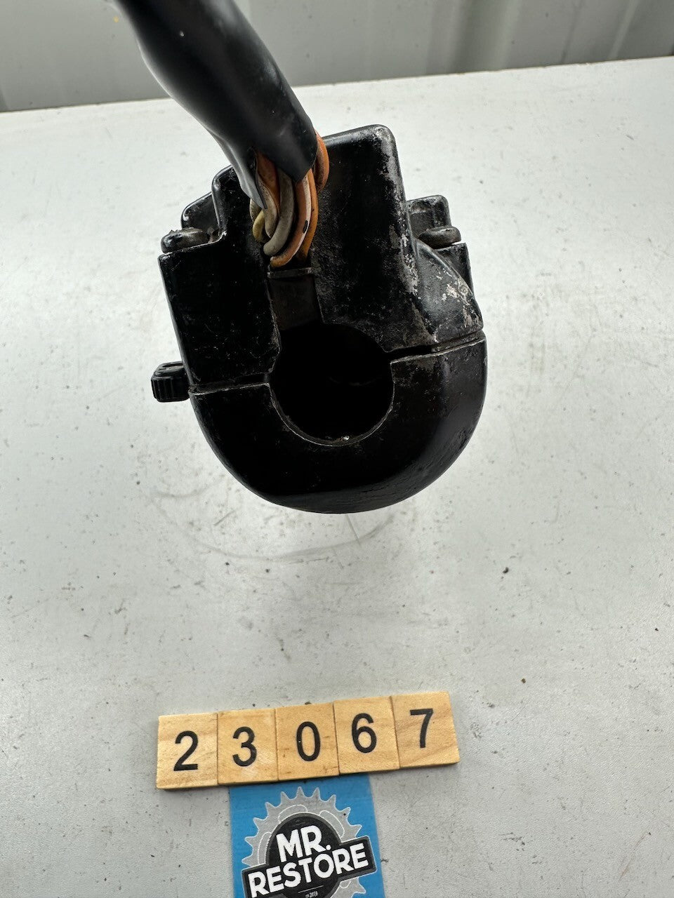 Suzuki GS650 Katana Right Handlebar Switch & Throttle Tube