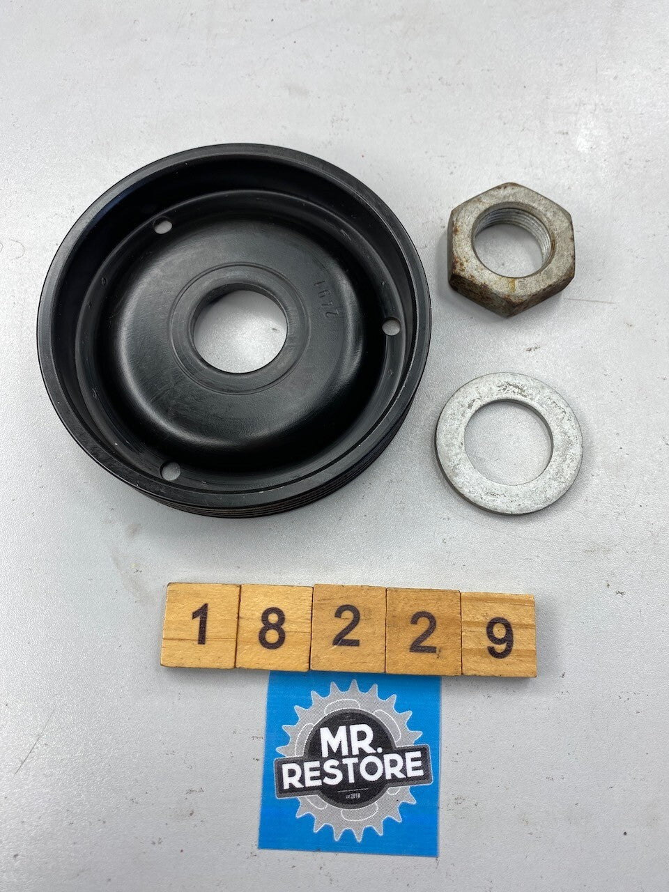 BMW R1200 R900 RT GS R - Crankshaft Pulley & Nut 12317694069