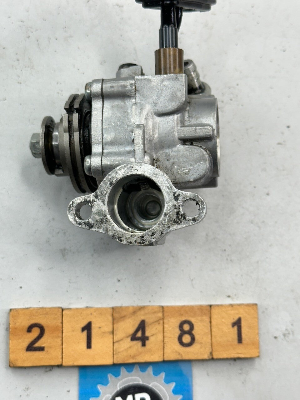 Yamaha TZR250 1KT 2MA TDR250 TDR240 R1-Z Oil Pump 1KT-13101-02 3XC-13101-00