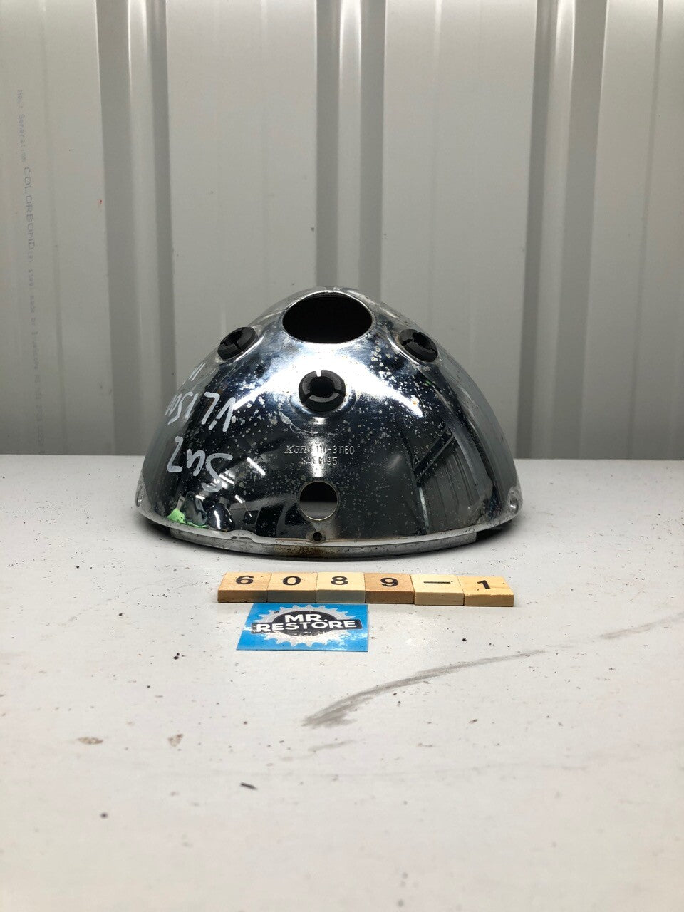 Suzuki VL 1500 Intruder Headlight Bowl