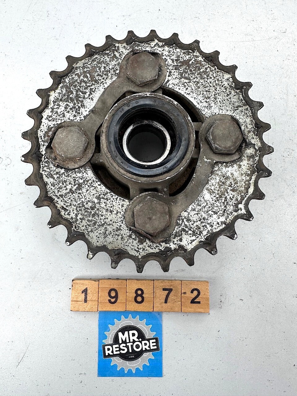 Yamaha V90 T 1982 Sprocket Carrier & Sprocket Bolts