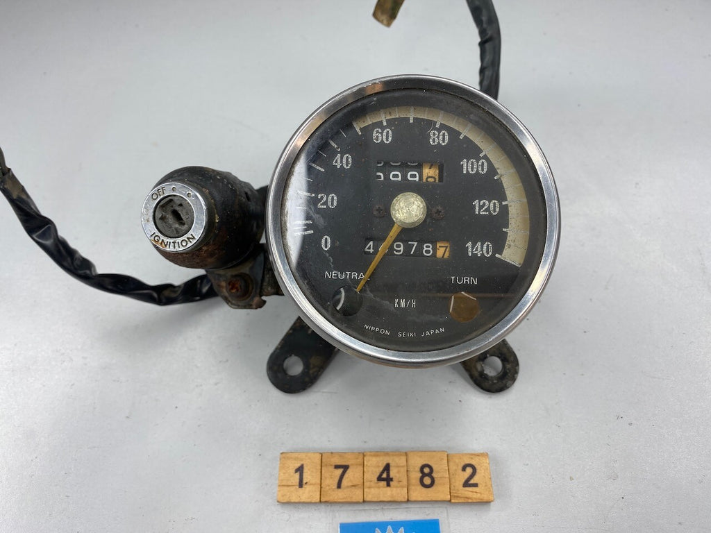 Kawasaki KH100 Speedometer KMH with Stay etc. - Faulty