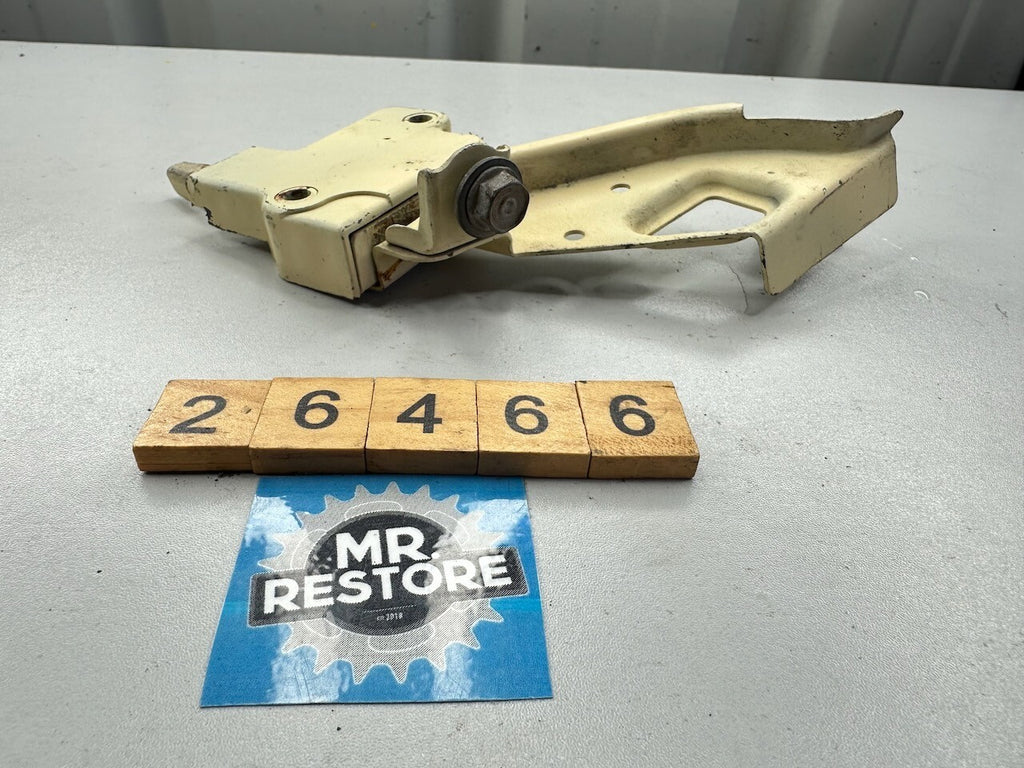 Honda VT500 E '83/85' Right Seat Lever Latch 77240-MF9-003