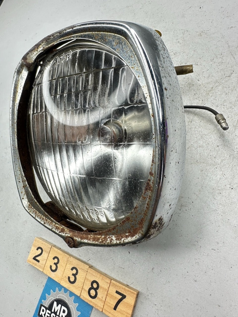 Yamaha V70 V80 V90 Head Light Lamp, Surround, Loom & Bulb (12v)