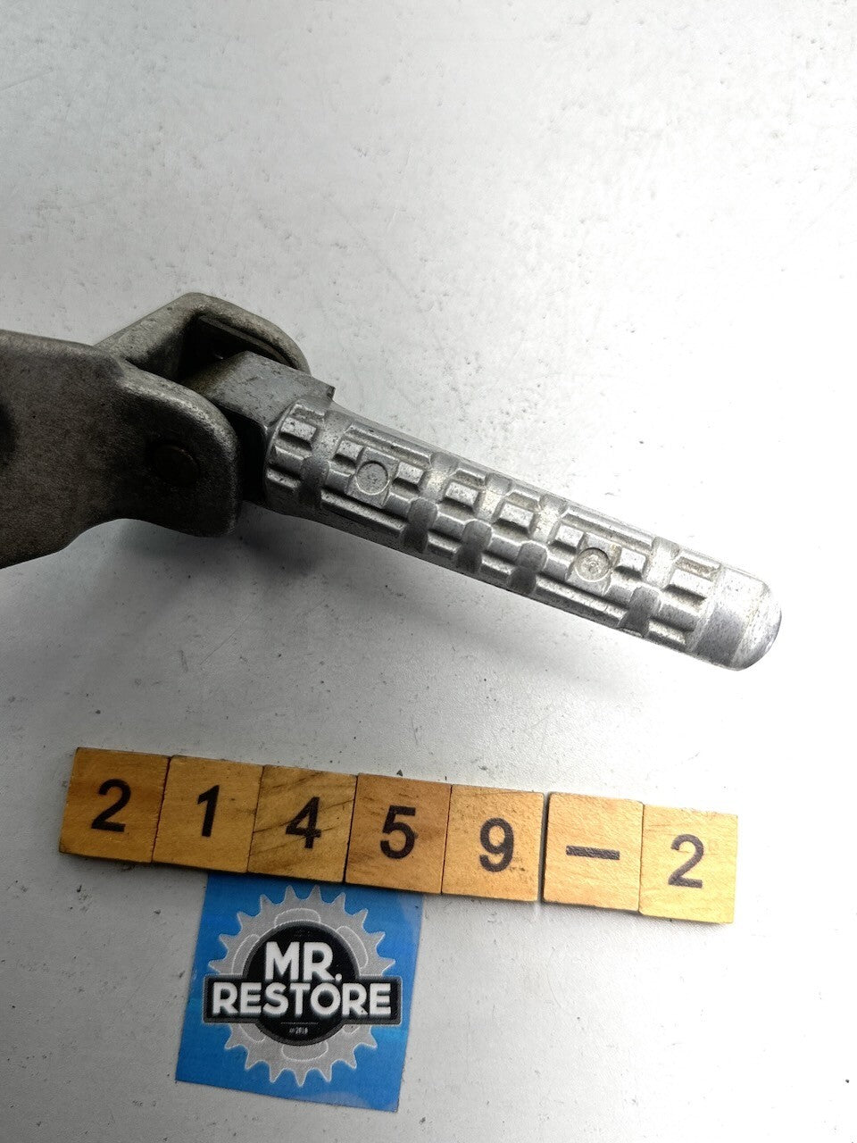 Yamaha TZR250 1KT 2MA Left Pillion Bracket & Footrest 1KT-2741L  1HX-27431