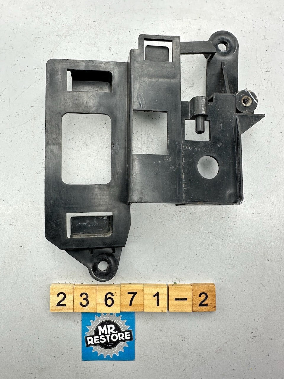 Kawasaki ZZR250 EX250 '88-07' Electric Bracket 11045-1578