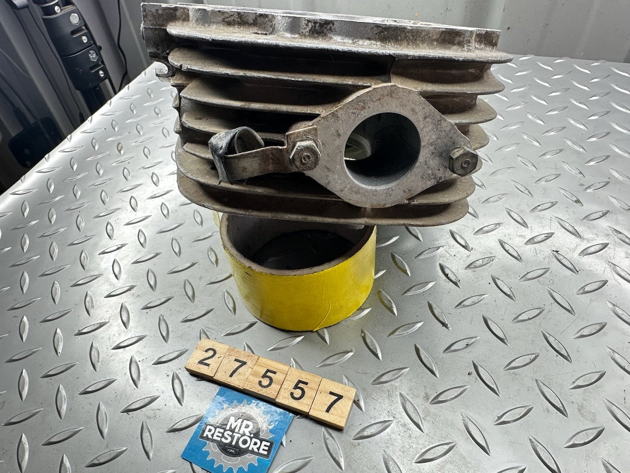 Honda XL175 '75-78' Cylinder Head 12200-391  12200-391-000