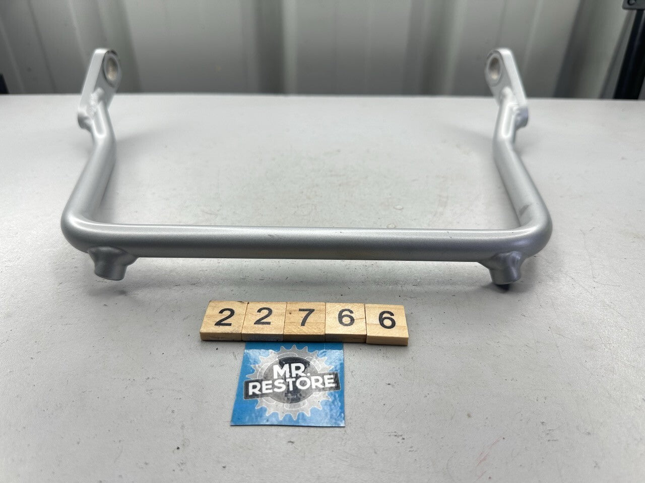 BMW R1200GS ADV '05-13' Windshield Screen Bracket 46637694395