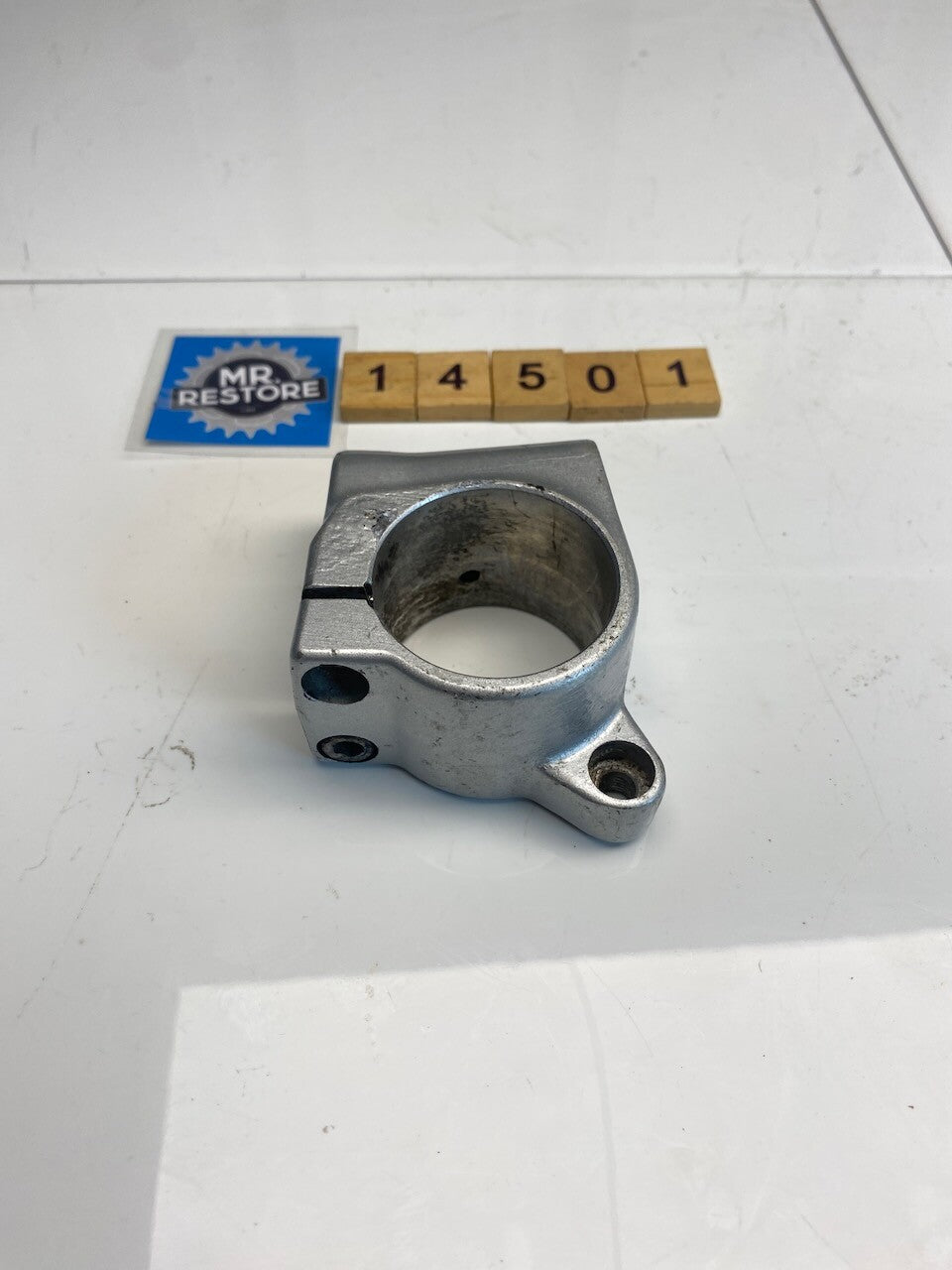 Yamaha YZF600R Thundercat Right Hand Handlebar Boss 4JH-26122