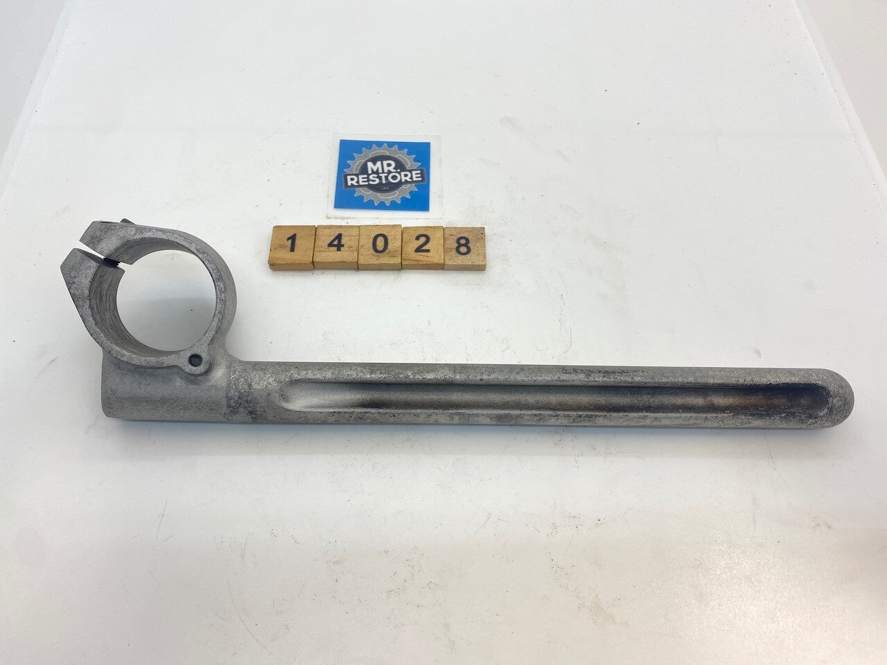 Yamaha TZR250 1KT 2MA 1986-88 R/H Handlebar Clip-on 1KT-26122
