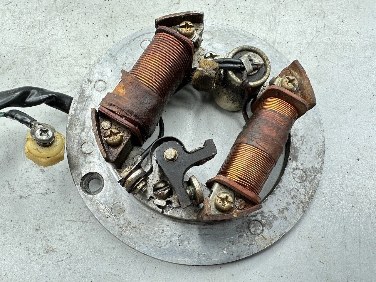 Yamaha V70 U7E Stator Points Plate