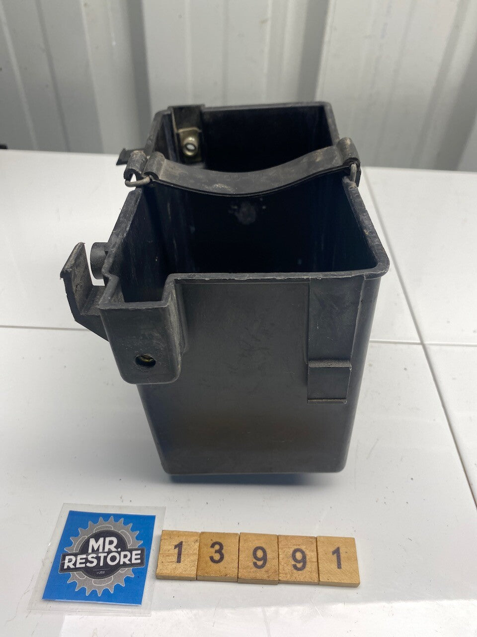 Yamaha FJ1200 1991-1993 Battery Holder Box & Strap 3XW-21245