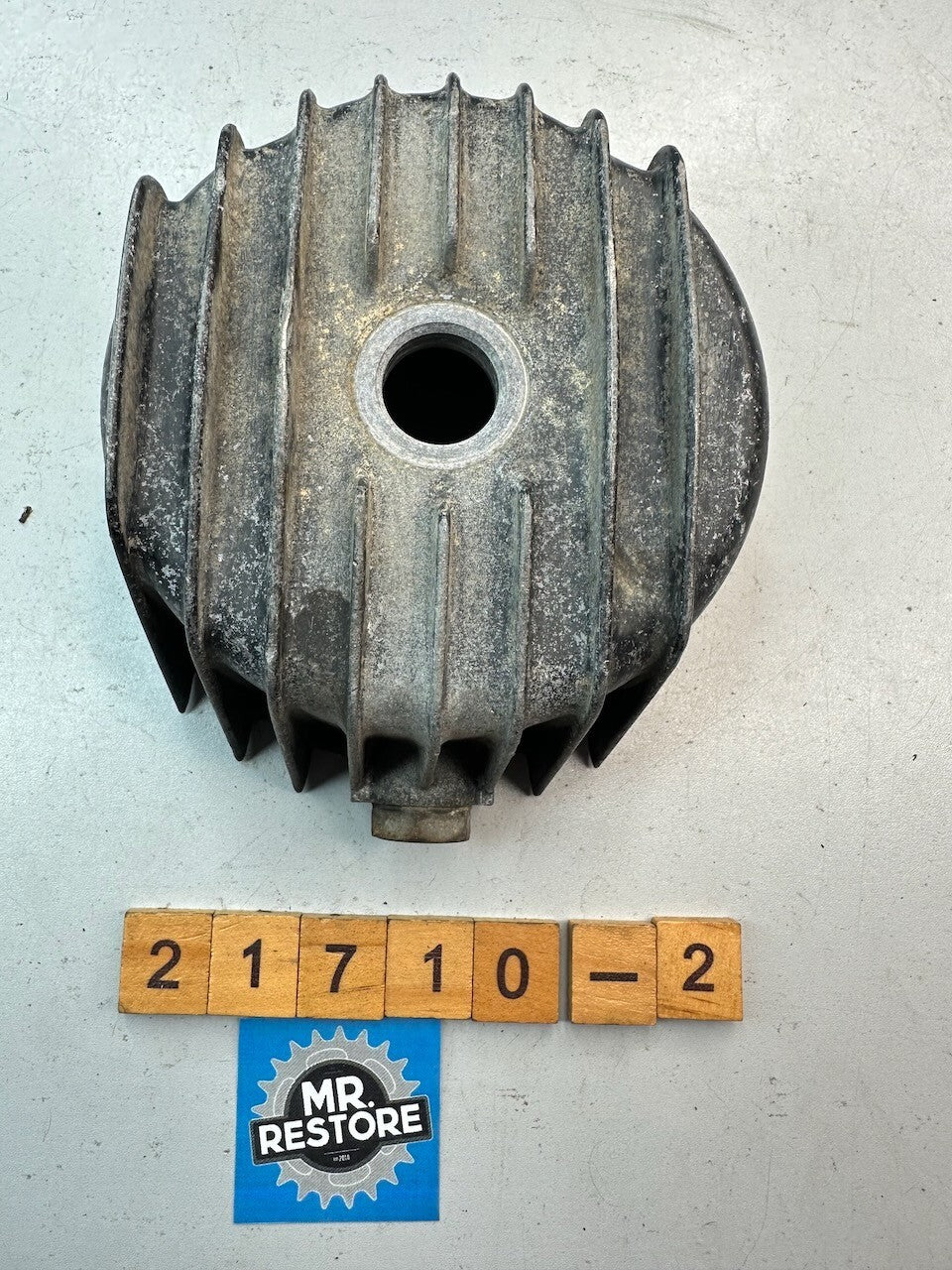 Yamaha XJ1100 XS1100 XS850 XS750 Oil Element Filter Cover 2H7-13447