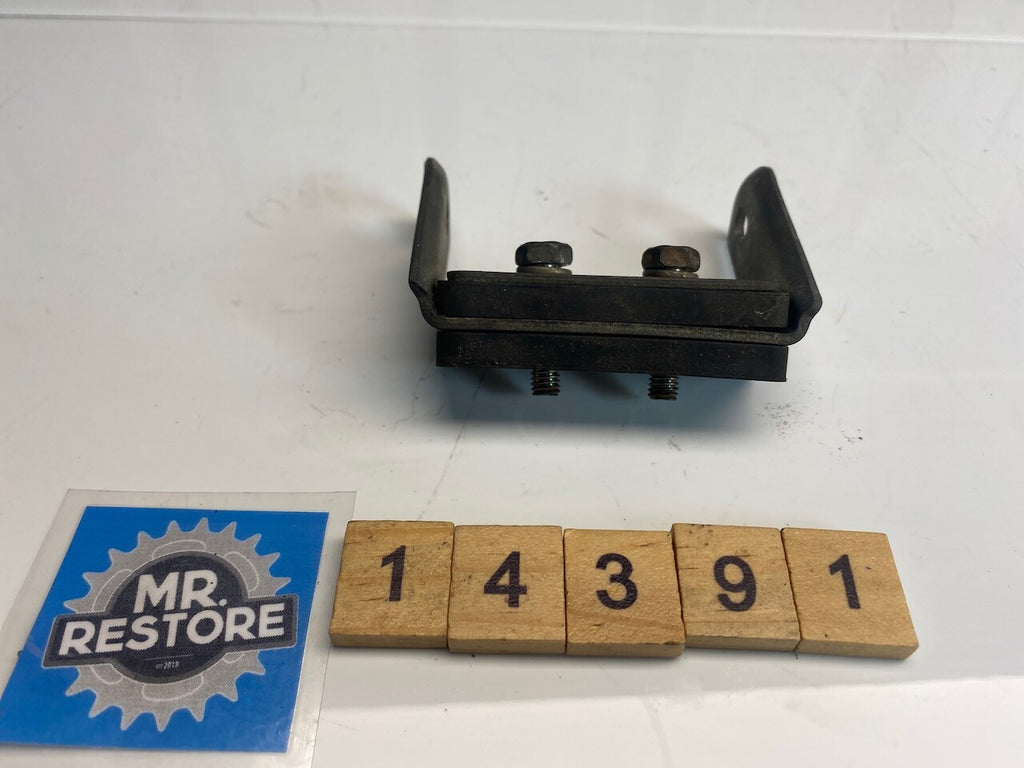 Yamaha FZR1000 FZR400 FJ1200 FZR750 FZR250 Fuel Tank Bracket Assy. 2GH-24191