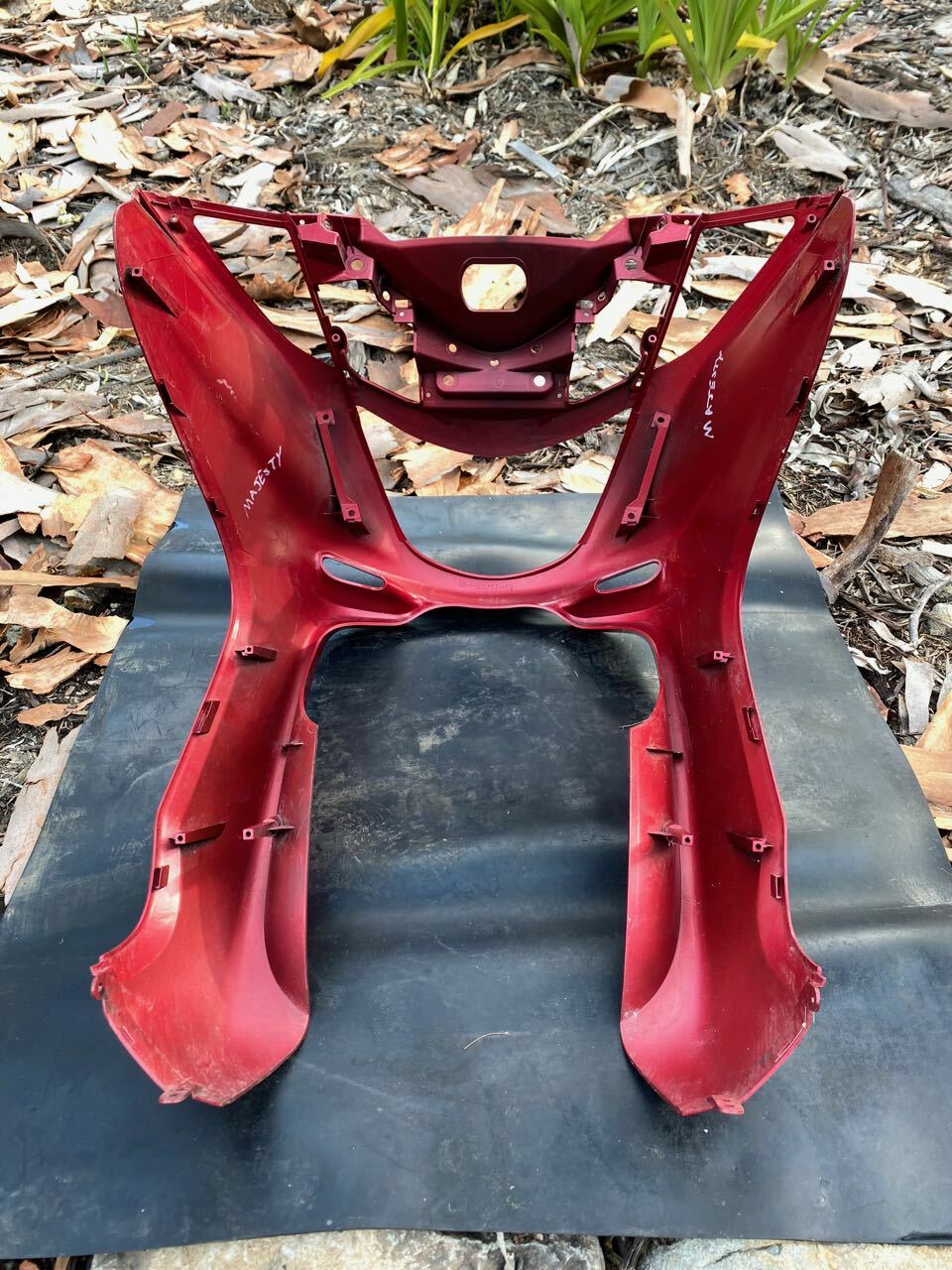 Yamaha YP250 Majesty Fairing Panel 5GM-28351