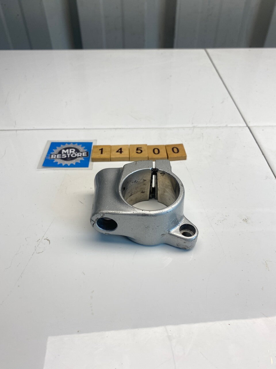 Yamaha YZF600R Thundercat Right Hand Handlebar Boss 4JH-26122