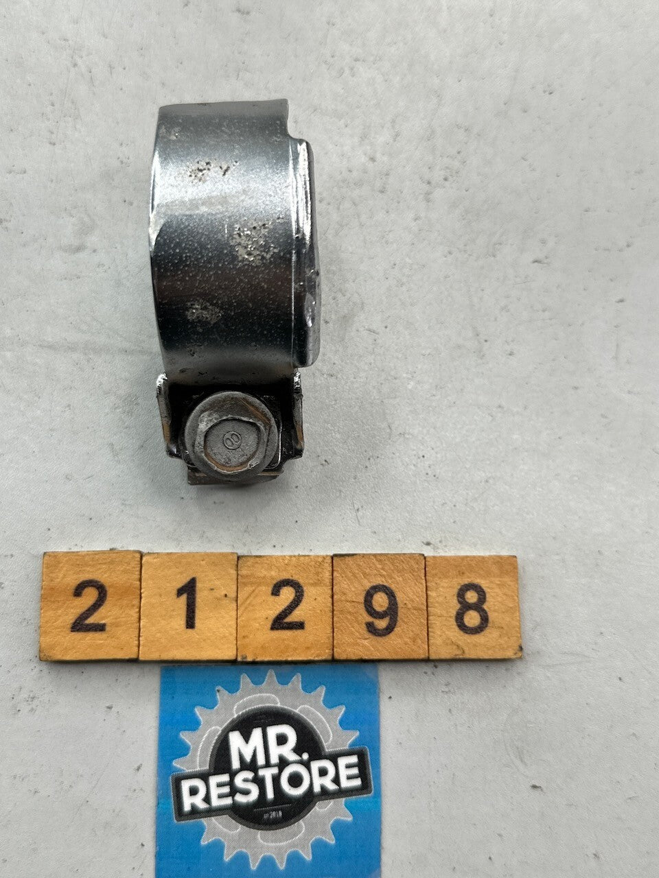 Honda CB125 J S 1976-78 OEM Exhaust Muffler Pipe Clamp Band 18371-286-300
