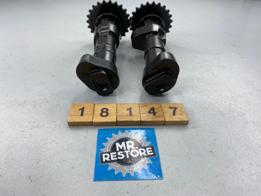 BMW R1200GS R1200RT R1200R R/H Camshafts 11317726740  11317726741
