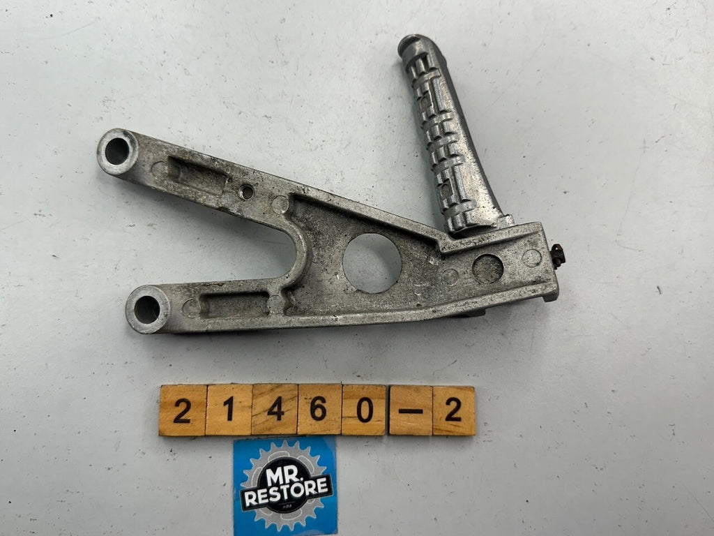 Yamaha TZR250 1KT 2MA Right Pillion Bracket & Footrest 1KT-2742L  1HX-27441