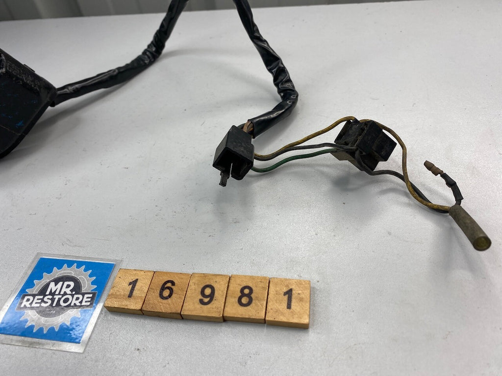 Yamaha TZR250 OEM L/H Handlebar Switch 