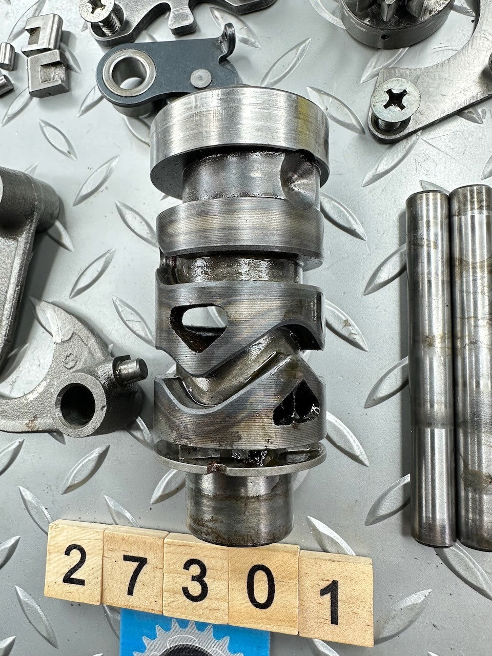 Suzuki SP370 '78-79' Gear Shift Cam Drum / Forks / Components